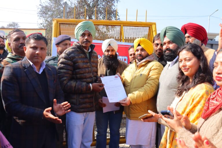 5 Feb PN 3---ETO rozgar camp (2)