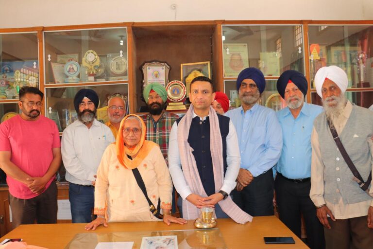 21 March PN 2---DC visit pingalwara (1)