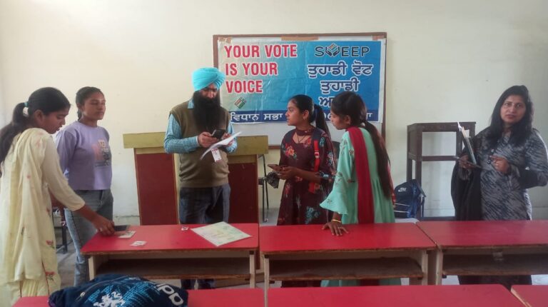 Mera Vote Mera Adhikar (4)