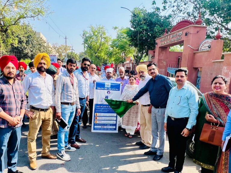 12 April PN ਵੱਧ ਤੋਂ ਵੱਧ ਵੋਟਾਂ ਪਾਉਣ ਲਈ ਸਾਇਕਲ ਰੈਲੀ (1)