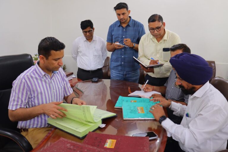 18 april ਖਾਸਾ ਸ਼ਰਾਬ ਫੈਕਟਰੀ ਦੀ ਅਚਨਚੇਤ ਚੈਕਿੰਗ (2) (1)