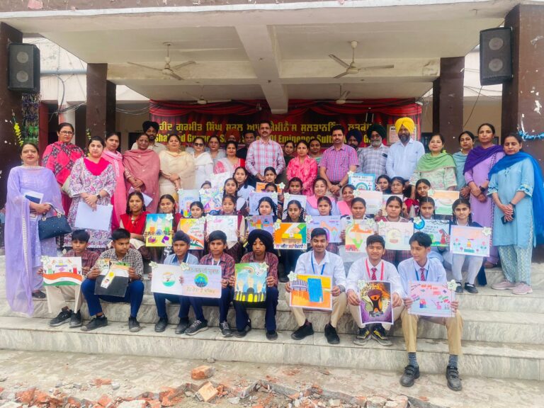 23 April PN ਐਮੀਨੈਂਸ ਵਿਖੇ ਸਵੀਪ ਗਤੀਵਿਧੀਆ ਮੇਕਿੰਗ ਮੁਕਾਬਲੇ (3)