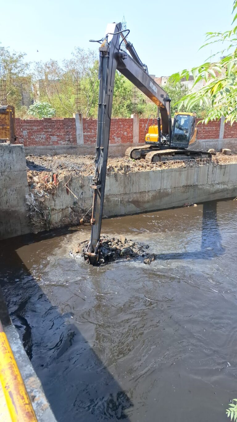 Budhah Nullah Cleaning (5)