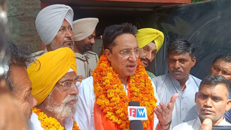 16 Aug PN 3---MLA Gupta Tubewell (2)