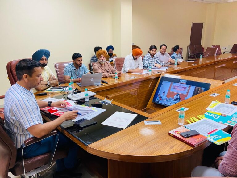 23 Aug PN 3---DC meeting with chief secretary (1)