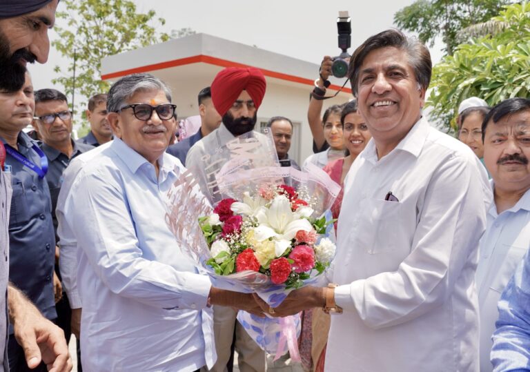 4fa9dd7b-6138-40f9-9230-dc1694281e96