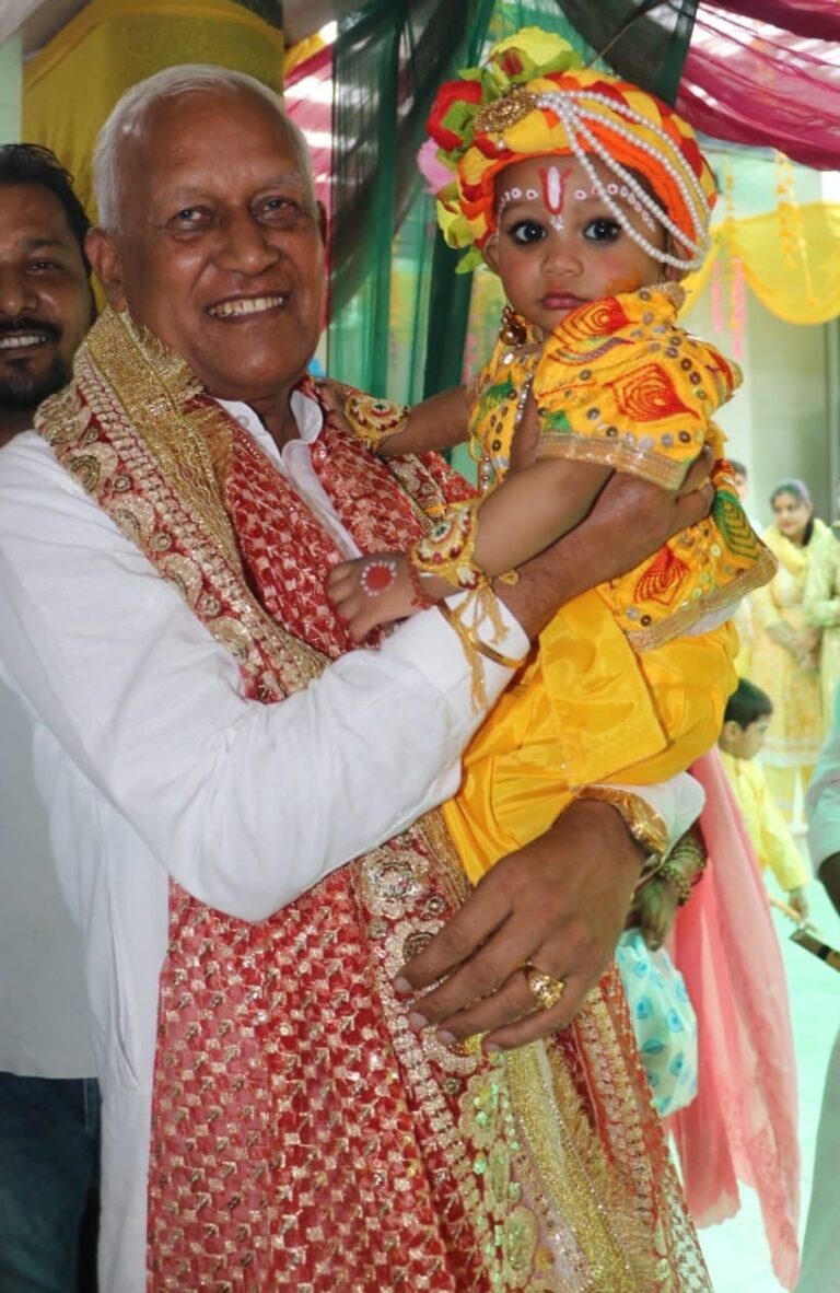 327074fd-55a4-42d6-b5f8-a81681d2c496