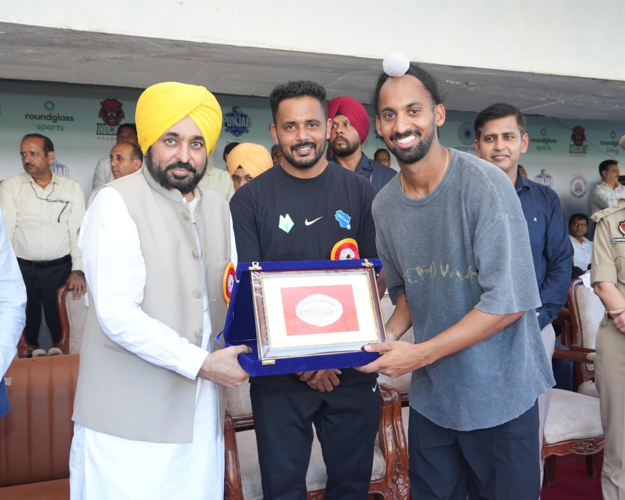 WhatsApp Image 2025-09-27 at 7.09.12 PM