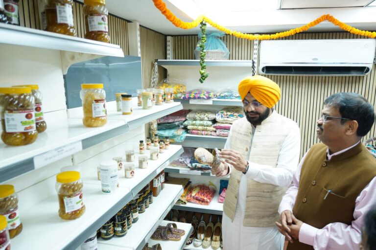 WhatsApp Image 2025-10-01 at 5.15.42 PM (1)