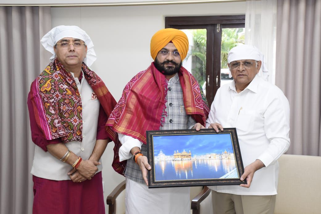 ਅਮਨ ਅਰੋੜਾ ਅਤੇ ਤਰੁਨਪ੍ਰੀਤ ਸੌਂਦ ਨੇ ਸ੍ਰੀ ਗੁਰੂ ਤੇਗ਼ ਬਹਾਦਰ ਸਾਹਿਬ ਜੀ ਦੇ 350ਵੇਂ ਸ਼ਹੀਦੀ ਦਿਹਾੜੇ ਨੂੰ ਸਮਰਪਿਤ ਸਮਾਗਮਾਂ ਲਈ ਗੁਜਰਾਤ ਦੇ ਮੁੱਖ ਮੰਤਰੀ ਨੂੰ ਦਿੱਤਾ ਸੱਦਾ