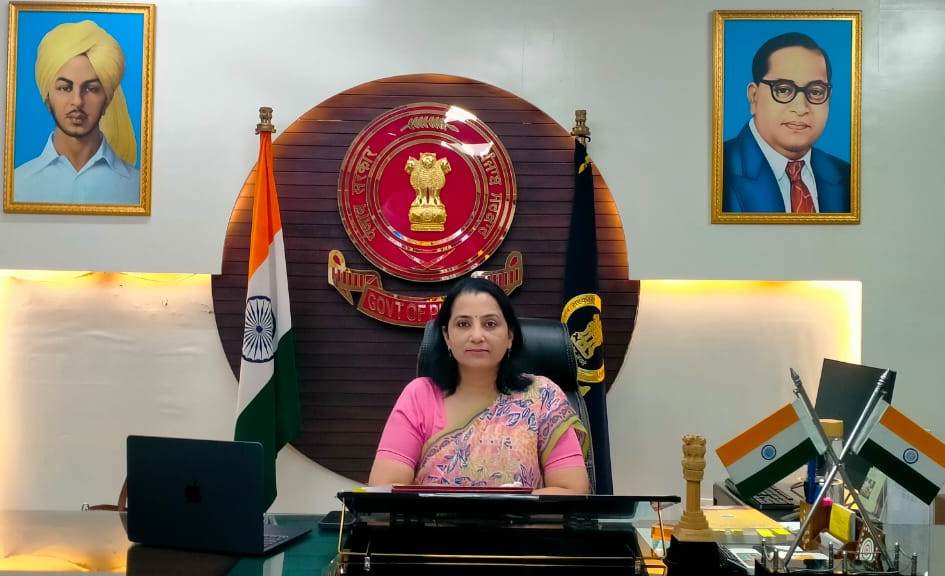 DC Navjot Kaur IAS..