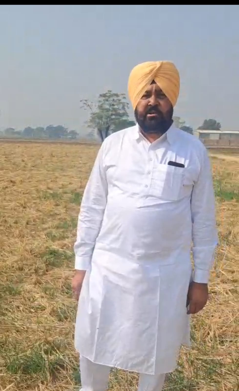 ਬਰੇਟਾ ਦੇ ਕਿਸਾਨ ਨਵਜੀਤ ਸਿੰਘ ਨੇ ਮਲਚਿੰਗ ਵਿਧੀ ਨਾਲ 10 ਕਿੱਲਿਆਂ ਵਿਚ ਕੀਤੀ ਕਣਕ ਦੀ ਬਿਜਾਈ
