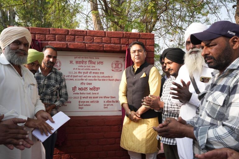 b2ed25ba-7e06-47d1-b1d1-9943f6062fd2