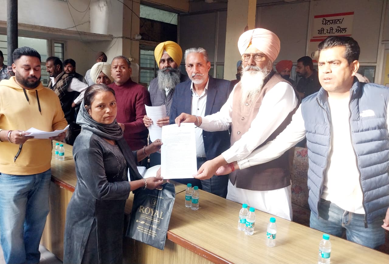 WhatsApp Image 2025-12-01 at 16.23.09