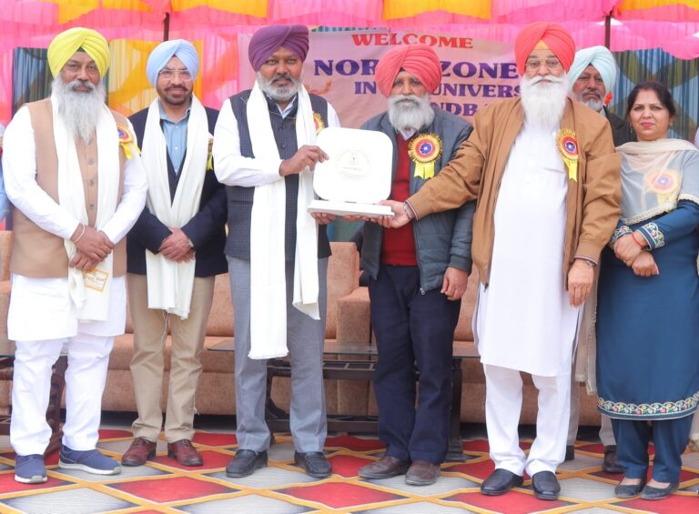 d64ccfdd-a22c-4d9c-b865-bb4fca94733e