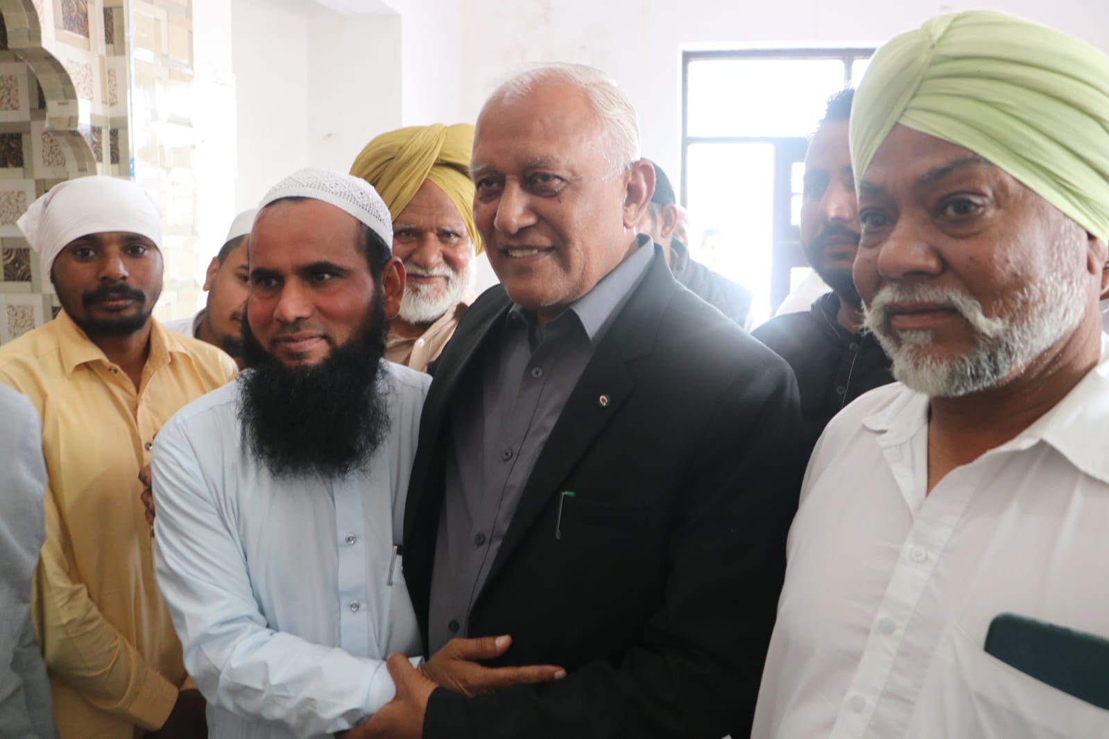 ffdd0f6b-2c5f-420d-8fcf-2fbf3cf201b0