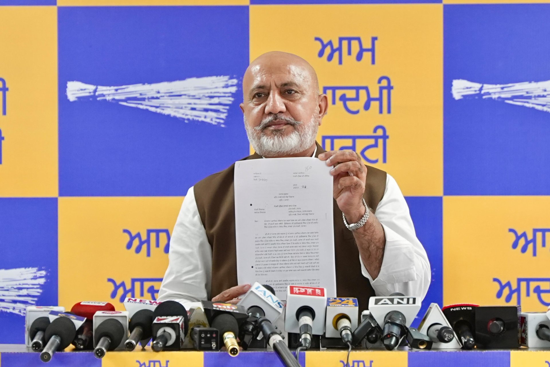 press-note-image-2 (9)