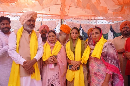 ਕੈਬਨਿਟ ਮੰਤਰੀ ਹਰਪਾਲ ਸਿੰਘ ਚੀਮਾ ਵੱਲੋਂ ਦਿੜ੍ਹਬਾ ਹਲਕੇ ਦੇ ਪਿੰਡਾਂ ਦੇ ਸਰਬਪੱਖੀ ਵਿਕਾਸ ਨੂੰ ਵੱਡਾ ਹੁਲਾਰਾ; 03.75 ਕਰੋੜ ਰੁਪਏ ਦੀਆਂ ਵਿਕਾਸ ਗ੍ਰਾਂਟਾਂ ਵੰਡੀਆਂ