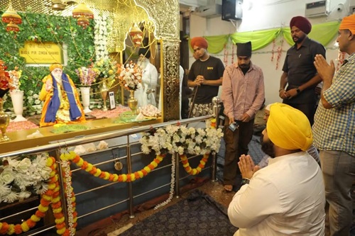 ਪੀਰ ਬਾਬਾ ਜਿੰਦਾ ਸ਼ਹੀਦ ਜੀ ਦੇ ਸਲਾਨਾ ਜੋੜ ਮੇਲੇ ਮੌਕੇ ਹਰਜੋਤ ਬੈਂਸ ਹੋਏ ਨਤਮਸਤਕ