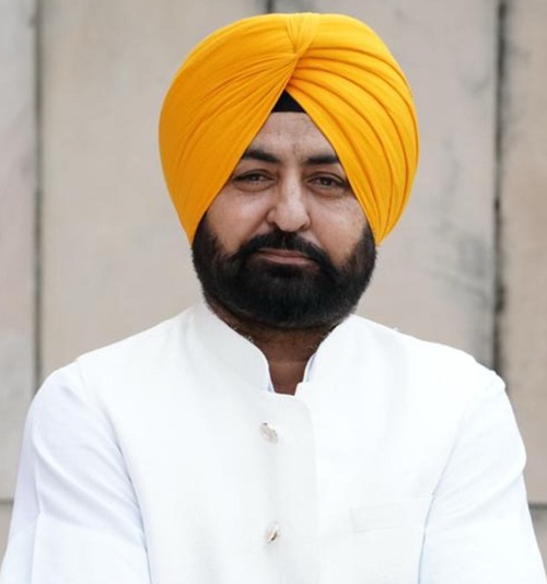 ਗਮਾਡਾ ਦੀ ਆਕਸ਼ਨ ਨੂੰ ਮਿਲਿਆ ਭਰਵਾਂ ਹੁੰਗਾਰਾ: 27 ਪ੍ਰਾਪਰਟੀਆਂ ਤੋਂ ਲਗਭਗ 5400 ਕਰੋੜ ਦਾ ਮਾਲੀਆ ਪ੍ਰਾਪਤ ਹੋਇਆ: ਹਰਦੀਪ ਸਿੰਘ ਮੁੰਡੀਆਂ