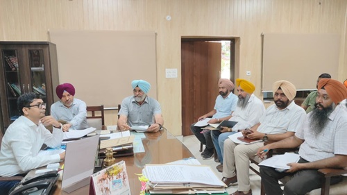 ਜ਼ਿਲ੍ਹਾ ਪ੍ਰਸ਼ਾਸਨ ਵੱਲੋਂ ਪਰਾਲੀ ਪ੍ਰਬੰਧਨ ਸਬੰਧੀ ਕੀਤੀਆਂ ਜਾ ਰਹੀਆਂ ਗਤੀਵਿਧੀਆਂ ਅਤੇ ਅਗਾਊਂ ਪ੍ਰਬੰਧਾਂ ਦੀ ਸਮੀਖਿਆ