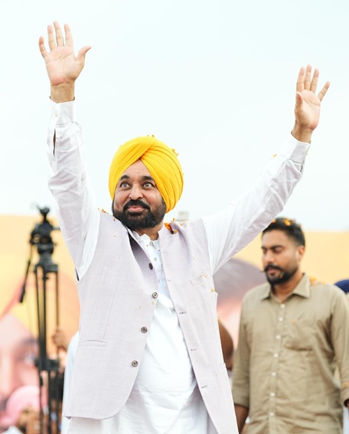 ਗਲਤੀ ਨਾਲ ਵੀ ਵਿਰੋਧੀ ਧਿਰਾਂ ਨੂੰ ਵੋਟ ਦੇ ਦਿੱਤੀ ਤਾਂ ਇਹ ਲੋਕ ਭਲਾਈ ਸਕੀਮਾਂ ਬੰਦ ਕਰਵਾ ਦੇਣਗੇ: ਮੁੱਖ ਮੰਤਰੀ ਭਗਵੰਤ ਸਿੰਘ ਮਾਨ