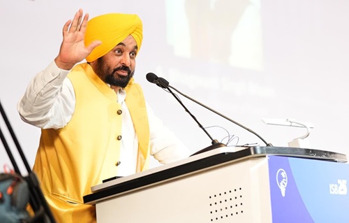 ਨੌਜਵਾਨਾਂ ਦੇ ਸੁਪਨਿਆਂ ਨੂੰ ਉਡਾਣ ਦੇ ਰਹੀ ਹੈ ਪੰਜਾਬ ਸਰਕਾਰ : ਮੁੱਖ ਮੰਤਰੀ ਭਗਵੰਤ ਸਿੰਘ ਮਾਨ