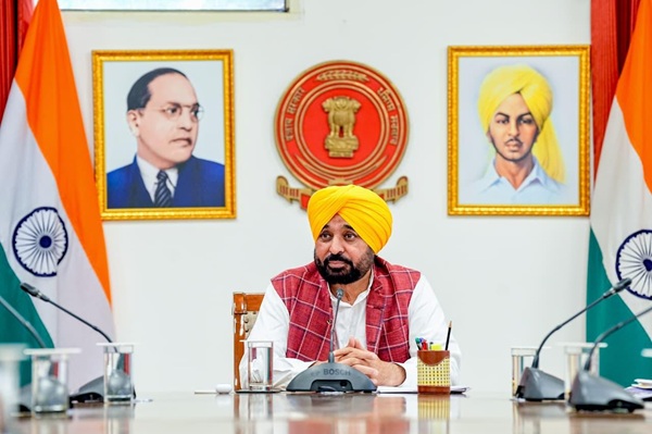 ਸ੍ਰੀ ਅਕਾਲ ਤਖ਼ਤ ਸਾਹਿਬ ਸਾਡੇ ਸਾਰਿਆਂ ਲਈ ਸਰਵਉੱਚ ਹਨ; ਸ੍ਰੀ ਗੁਰੂ ਗ੍ਰੰਥ ਸਾਹਿਬ ਜੀ ਦੀ ਪਵਿੱਤਰਤਾ ਦੀ ਰਾਖੀ ਲਈ ਸਖ਼ਤ ਤੋਂ ਸਖ਼ਤ ਕਾਨੂੰਨ ਯਕੀਨੀ ਬਣਾਇਆ ਜਾਵੇਗਾ: ਮੁੱਖ ਮੰਤਰੀ ਭਗਵੰਤ ਸਿੰਘ ਮਾਨ