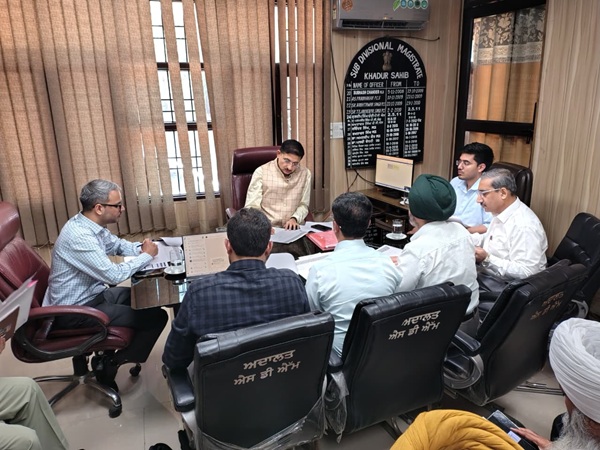 ਰੋਲ ਆਬਜ਼ਰਵਰ ਰਾਹੁਲ ਭੰਡਾਰੀ ਵੱਲੋਂ ਐਸ.ਆਈ.ਆਰ ਤਹਿਤ ਦਾਅਵਿਆਂ ਤੇ ਇਤਰਾਜ਼ਾਂ ਦੇ ਨਿਪਟਾਰੇ ਦੀ ਸੁਪਰ ਚੈਕਿੰਗ