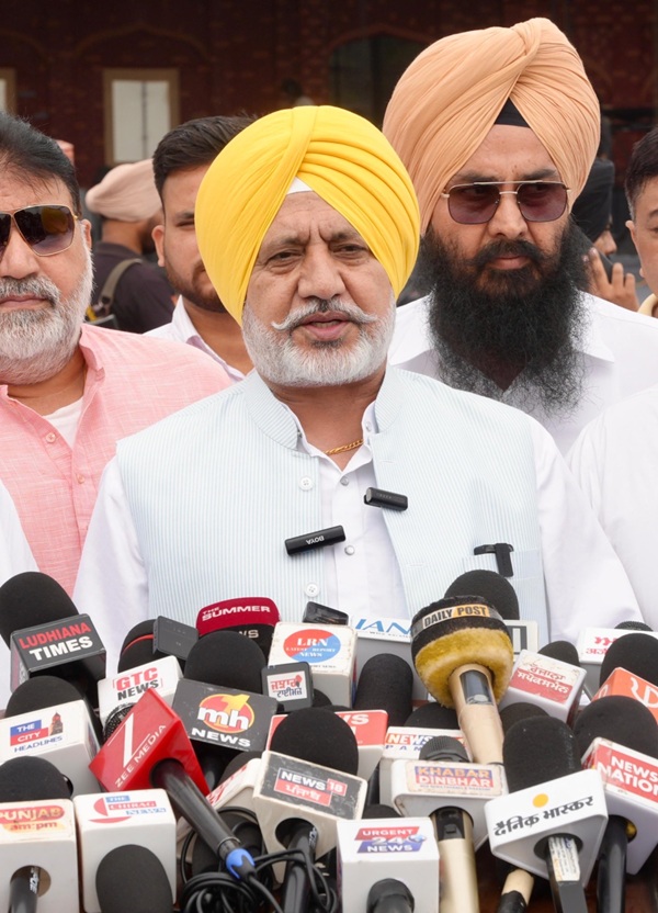 ਜਸ਼ਨ-ਏ-ਇਨਕਲਾਬ’ ਸ਼ਹੀਦ-ਏ-ਆਜ਼ਮ ਭਗਤ ਸਿੰਘ ਦੀ ਵਿਰਾਸਤ, ਪੰਜਾਬ ਦੇ ਸਭਿਆਚਾਰ ਅਤੇ ਰੰਗਲੇ ਪੰਜਾਬ ਦੇ ਜਜ਼ਬੇ ਨੂੰ ਮਨਾਉਣ ਲਈ: ਬਲਤੇਜ ਪੰਨੂ