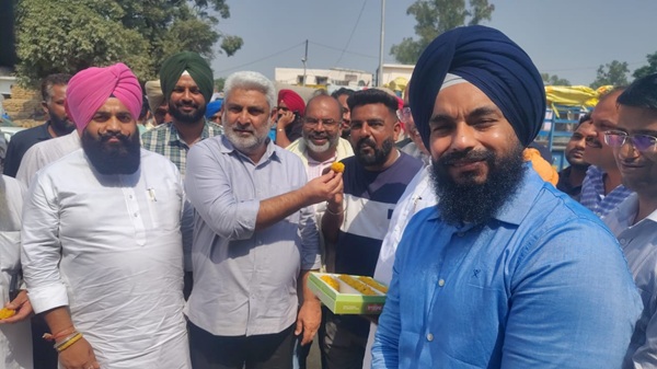 ਕੈਬਨਿਟ ਮੰਤਰੀ ਹਰਭਜਨ ਸਿੰਘ ਈ.ਟੀ.ਓ. ਵੱਲੋਂ ਗਹਿਰੀ ਮੰਡੀ ਵਿੱਚ ਝੋਨੇ ਦੀ ਸਰਕਾਰੀ ਖਰੀਦ ਦੀ ਸ਼ੁਰੂਆਤ