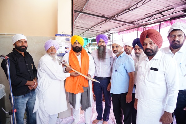 ਸਿੱਖਿਆ ਮੰਤਰੀ ਬੈਂਸ ਵੱਲੋਂ ਬੱਢਲ ਲੋਅਰ ਕਮਿਊਨਿਟੀ ਸੈਂਟਰ ਲਈ 10 ਲੱਖ ਦੀ ਗਰਾਂਟਸਿੱਖਿਆ ਮੰਤਰੀ ਬੈਂਸ ਵੱਲੋਂ ਬੱਢਲ ਲੋਅਰ ਕਮਿਊਨਿਟੀ ਸੈਂਟਰ ਲਈ 10 ਲੱਖ ਦੀ ਗਰਾਂਟ